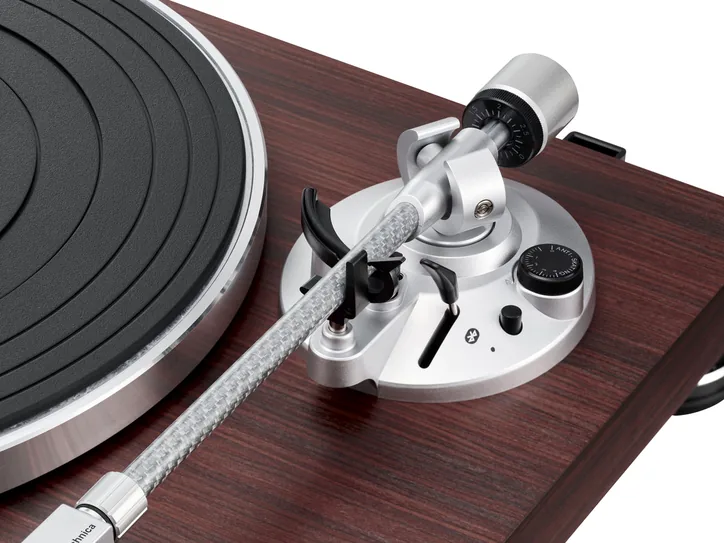 Audio-Technica AT-LPW50BTRW, vue 2