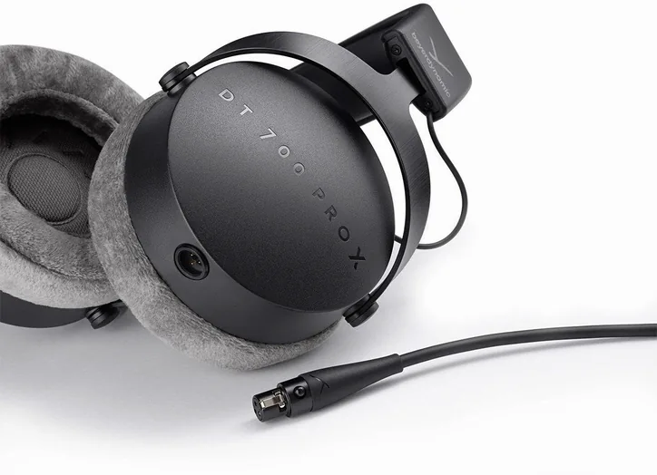 Beyerdynamic DT 700 PRO X, vue 4