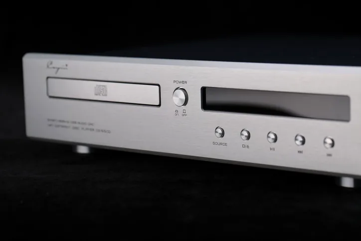Cayin CS-55CD DAC, vue 3