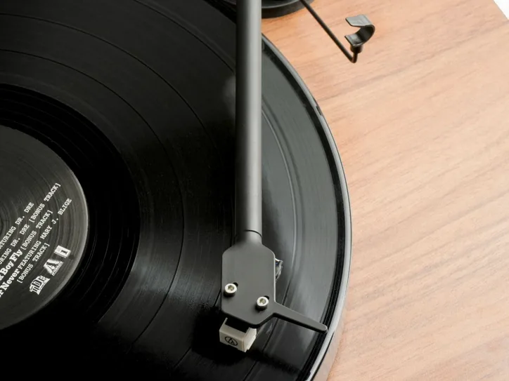 Pro-Ject E1 Phono AT3600L, vue principale