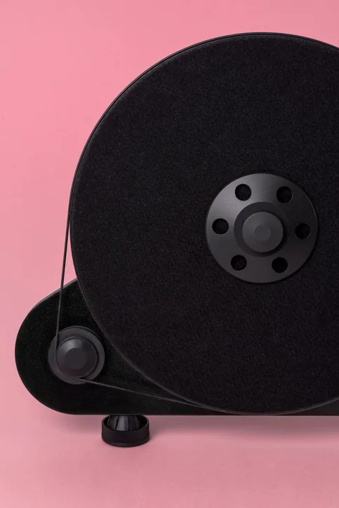 Pro-Ject Vertical Turntable E droitier OM5e Bluetooth, vue 2