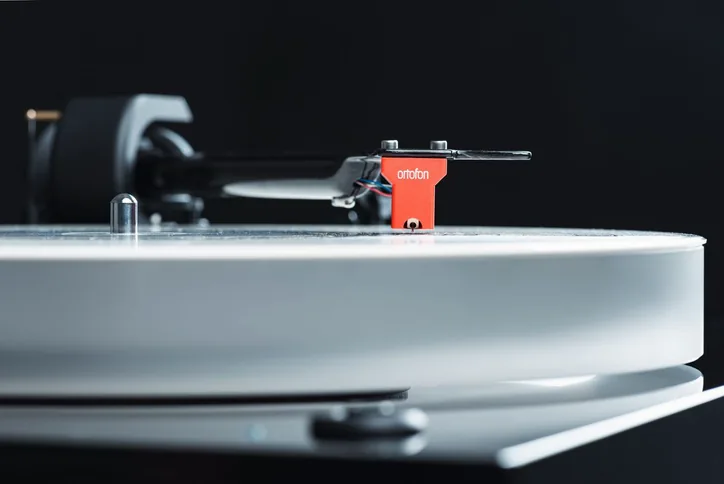 Pro-Ject X2B Noir laqué Quintet, vue 2