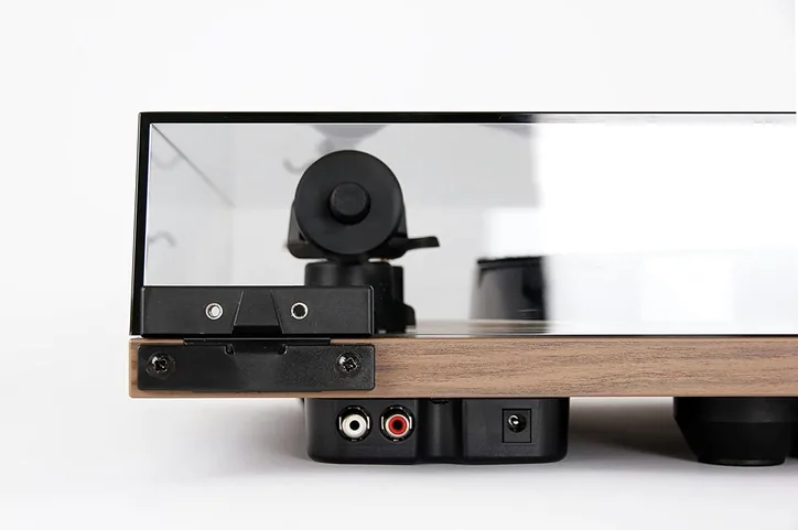 Rega Planar 1 Plus, vue 4