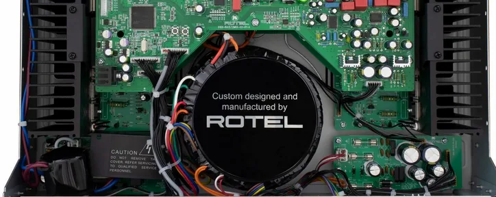 Rotel RA-1572 MKII, vue 3
