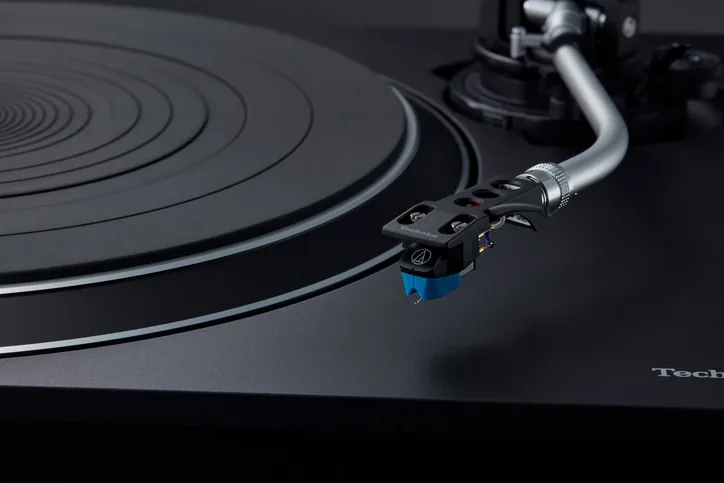 Technics SL-100C, vue 3