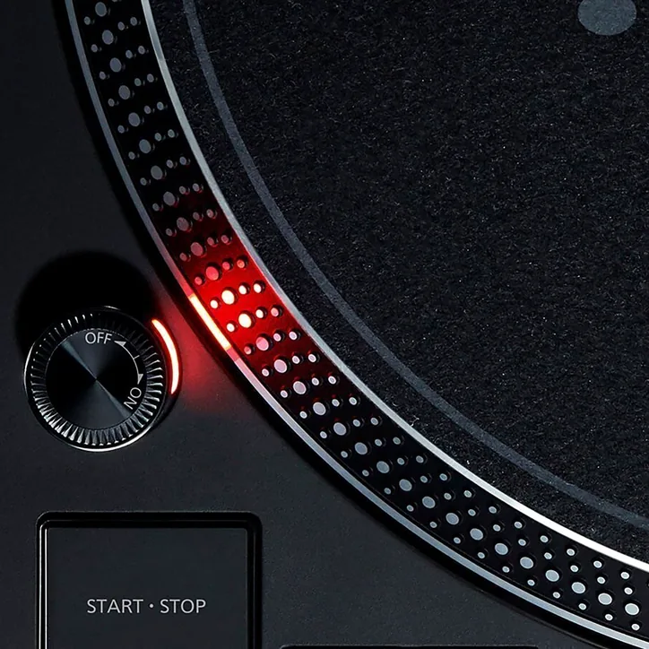 Technics SL-1210 MK7, vue 3