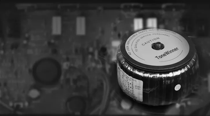 Tonewinner AD-66D PRO, vue 4